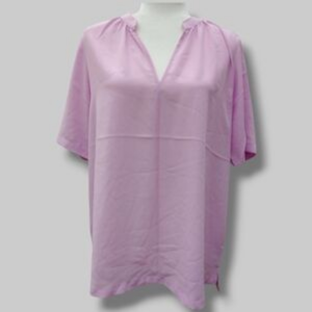 🆕️NYDJ Short Sleeve Pintuck Blouse V-neck